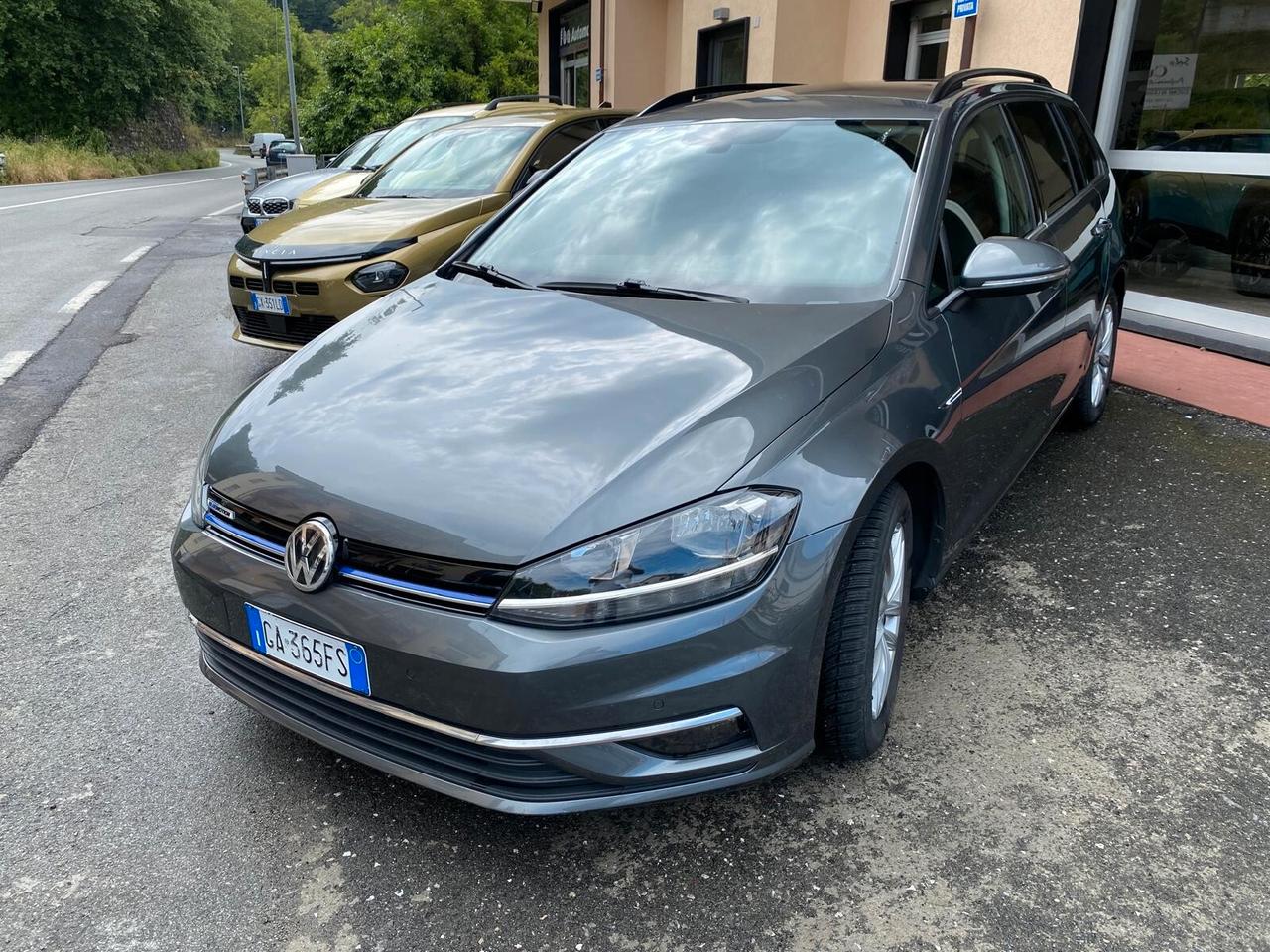 Volkswagen Golf Variant Golf Variant 1.5 TGI DSG 5p. Executive BlueMotione Tech.