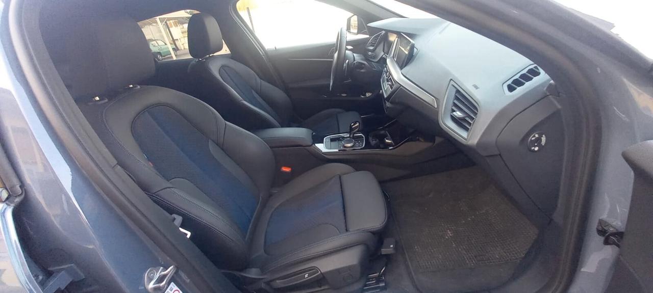 Bmw Serie 1 Mod. 118 M Sport CC. 2.000 Turbodiesel CV. 150 Euro 6D Trazione Anteriore 5 Porte 5 Posti CON IVA ESPSTA SOLO 36.250 KM....!!!