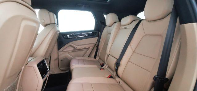 PORSCHE Cayenne 3.0 V6