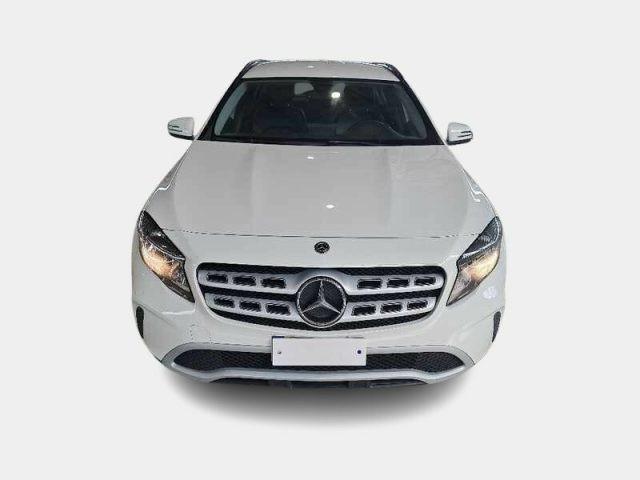 MERCEDES-BENZ GLA 180 d Business