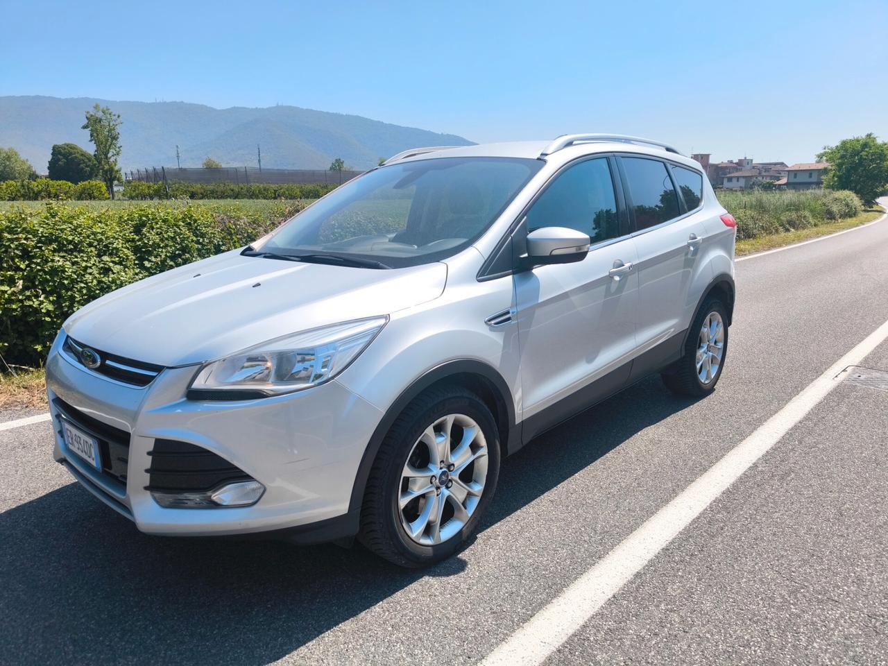 FORD KUGA 2,0 TDCI 4X4- TITANIUM-CAMBIO AUTOMATICO