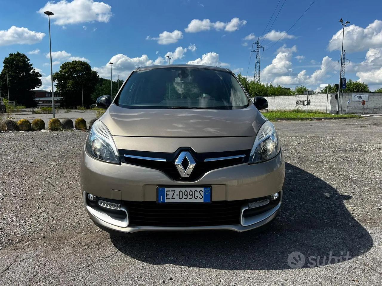 RENAULT SCENIC CAMBIO AUTOMATICO 12 MESI GARANZIA