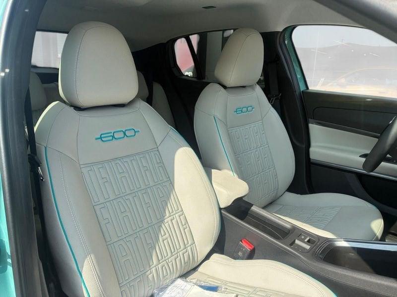 FIAT 600 1.2 Hybrid 145cv La Prima II