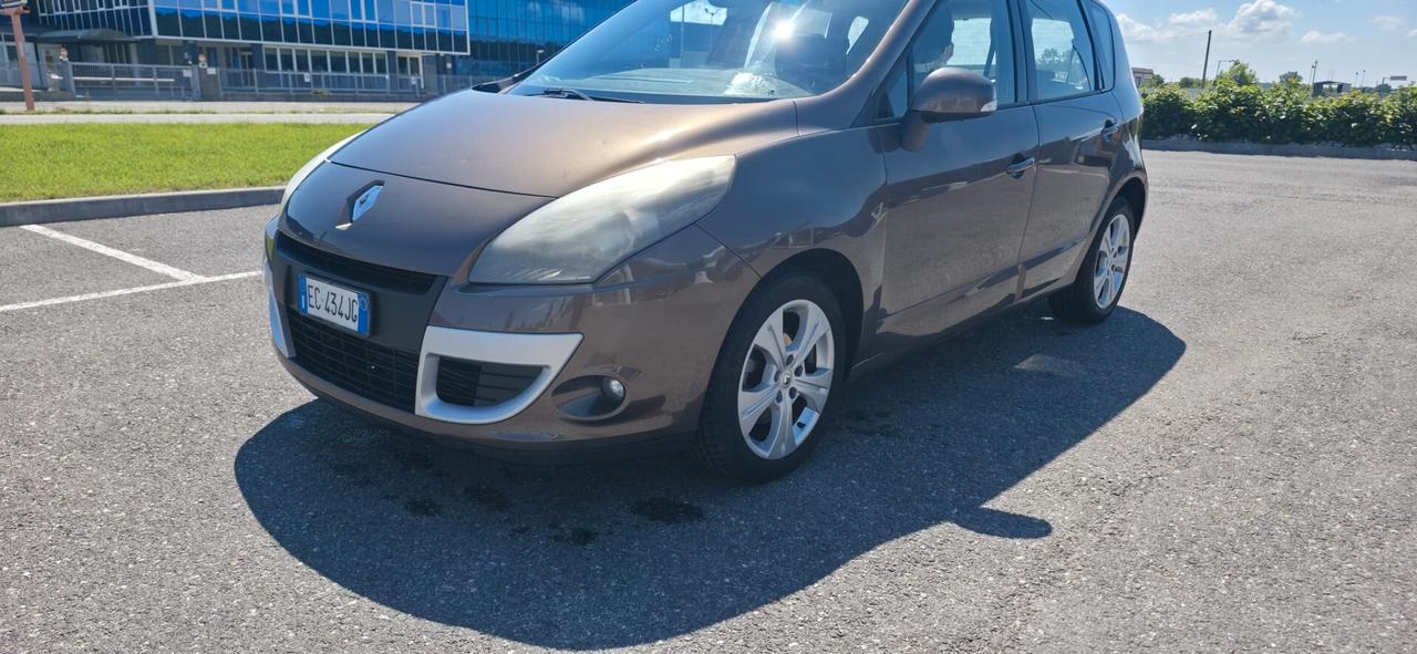 Renault Scenic X-Mod 1.5 dCi 110CV Luxe neop