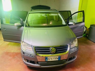 Volkswagen Touran 2.0 Conceptline Ecofuel