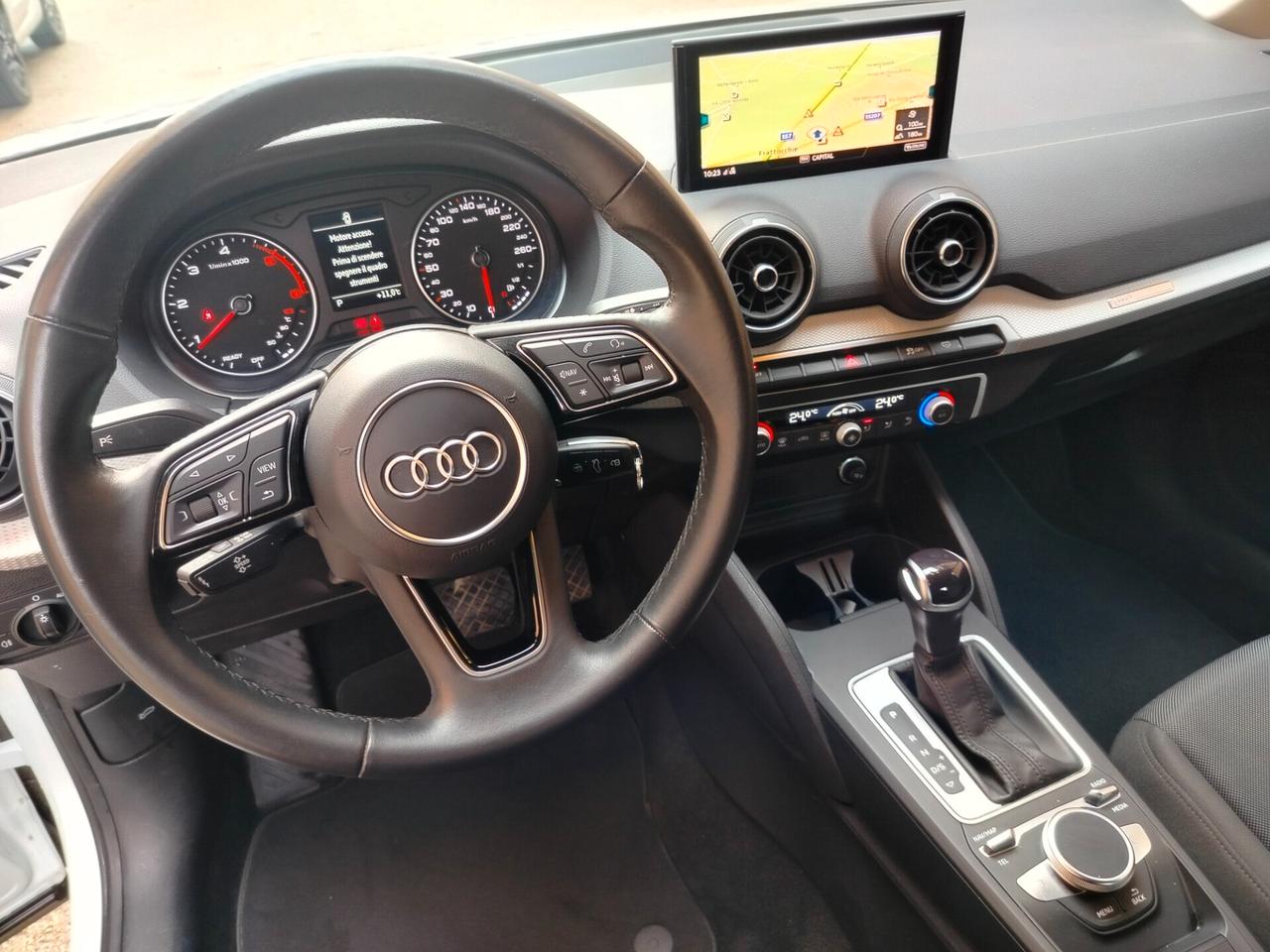 Audi Q2 35 TDI S tronic Business
