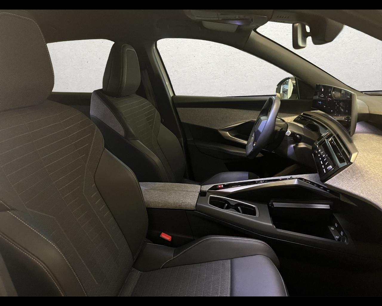 PEUGEOT Nuovo E-3008 ALLURE - Motore Elettrico 210CV (157k