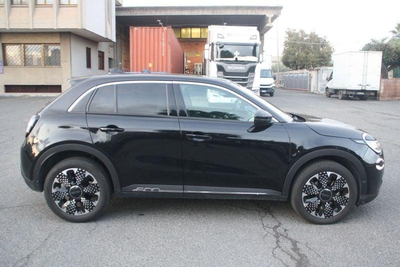 FIAT 600 600 Hybrid 100 CV DCT MHEV La Prima