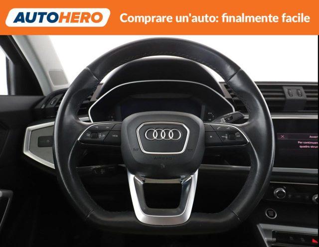 AUDI Q3 35 TDI quattro Business Advanced