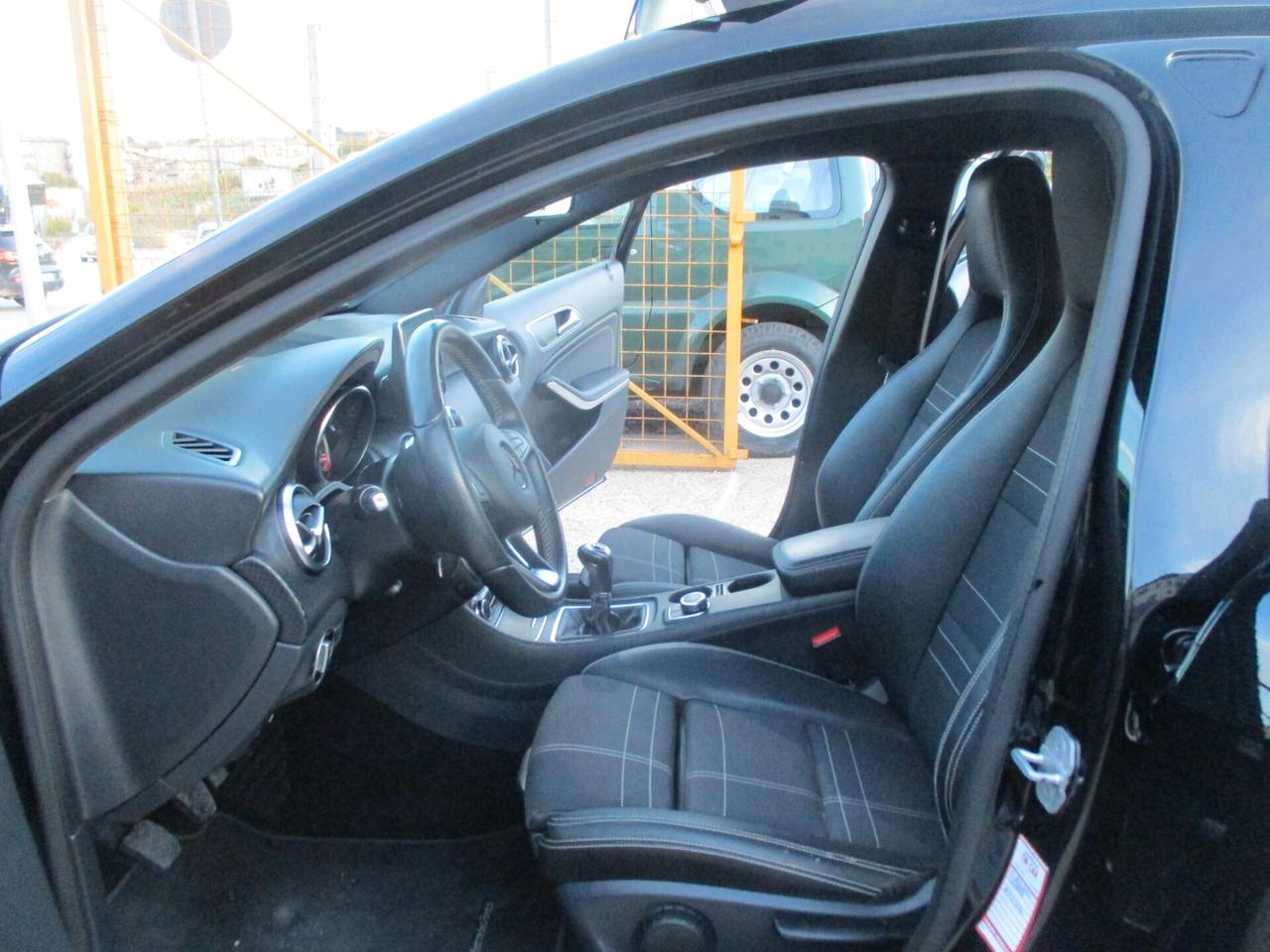 Mercedes-benz A 180 d Premium 2016