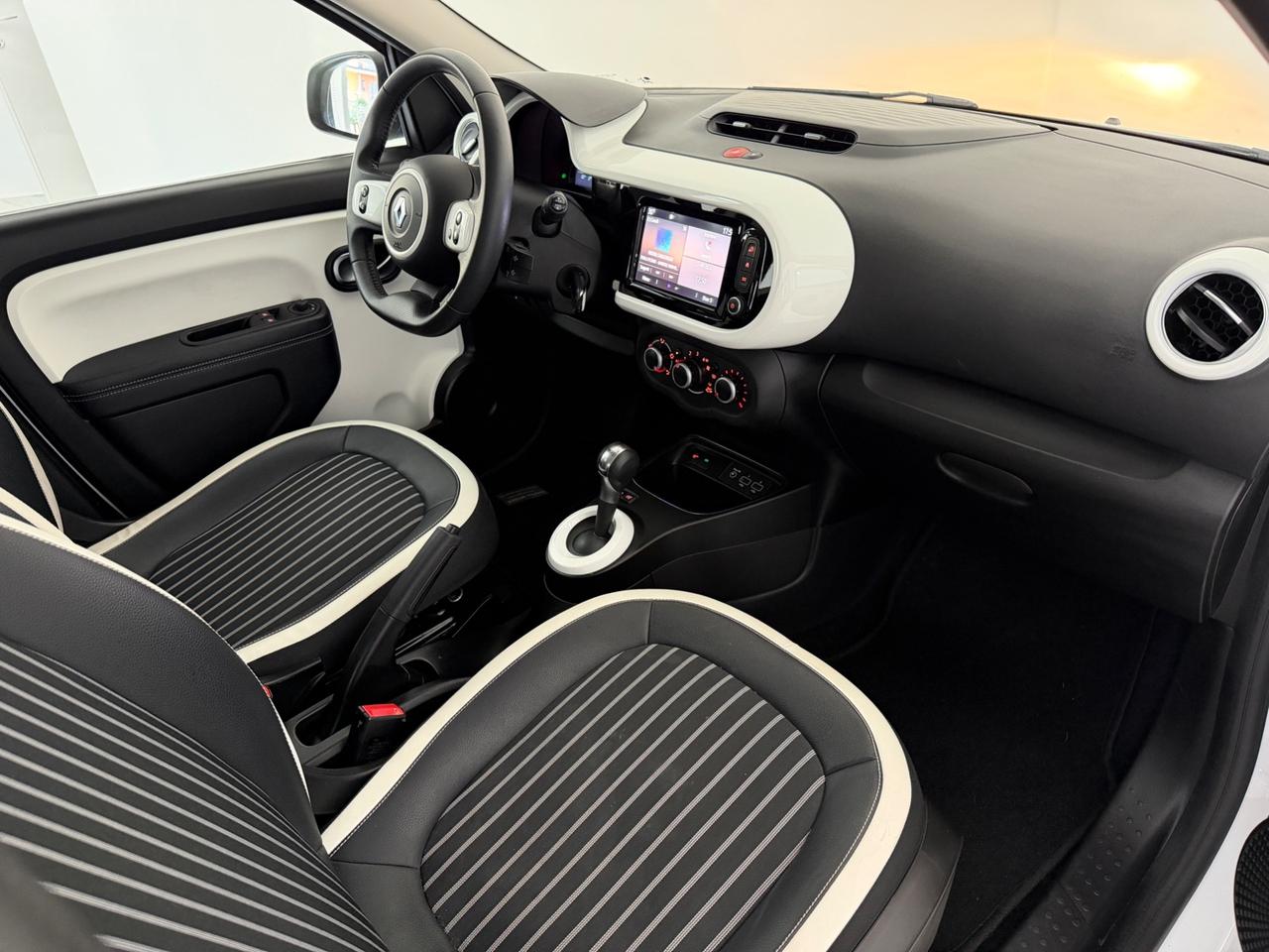 RENAULT TWINGO 92 CV AUTOMATICA FULL OPTIONAL 34.000 KM