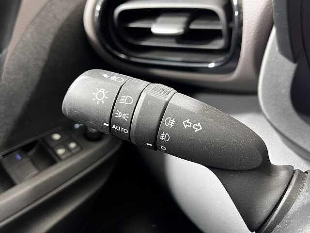 Toyota Yaris Cross 1.5 Hybrid 5p. E-CVT AWD-i Premiere
