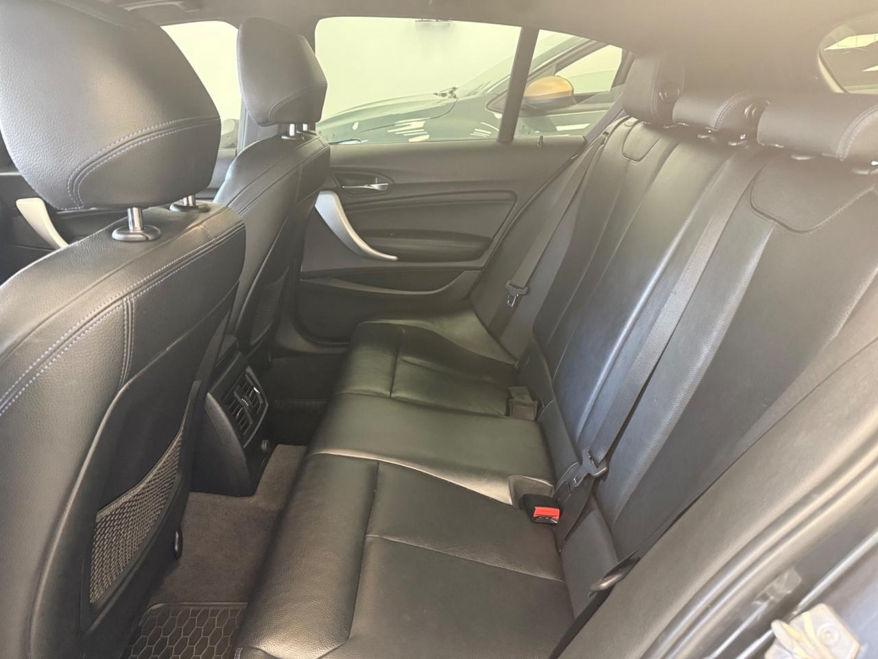 Bmw 116 116d 5p. Msport