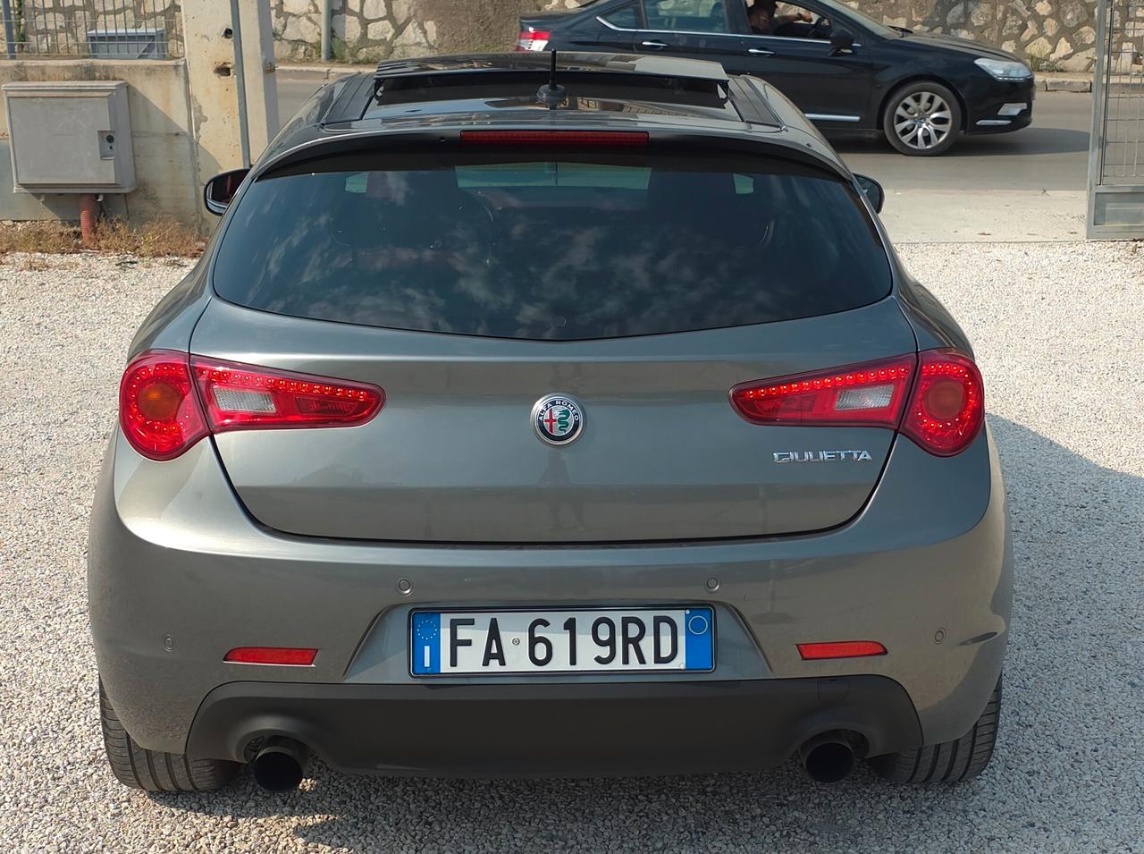 Giulietta 1750 Turbo TCT Quadrifoglio Verde