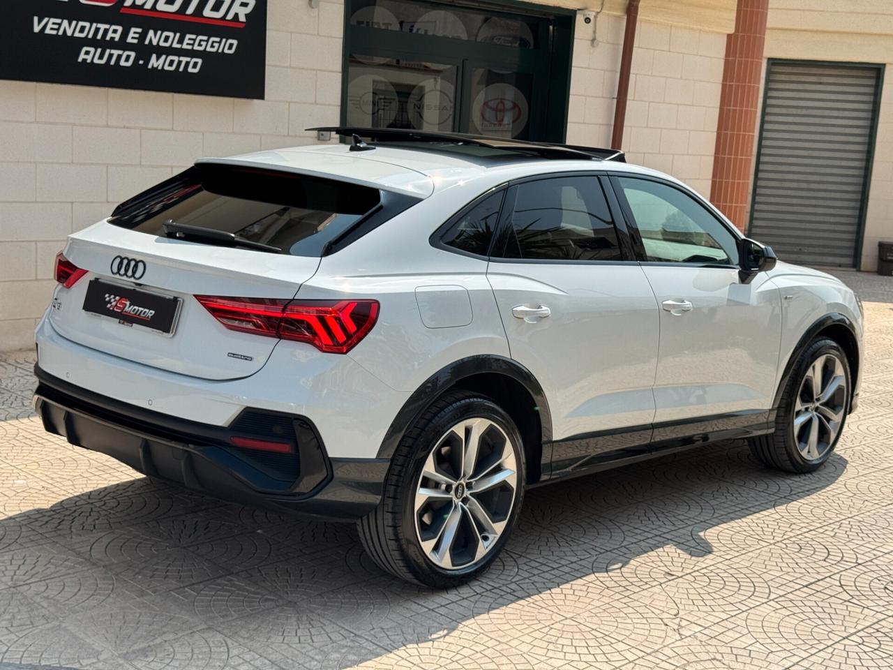 AUDI Q3 SPORTBACK 40 TDI S LINE QUATTRO 190 CV S-TRONIC