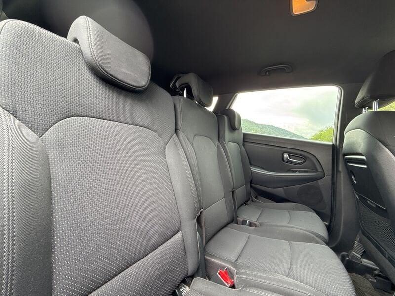 KIA Carens 1.7 CRDi 115CV Class 7 Posti