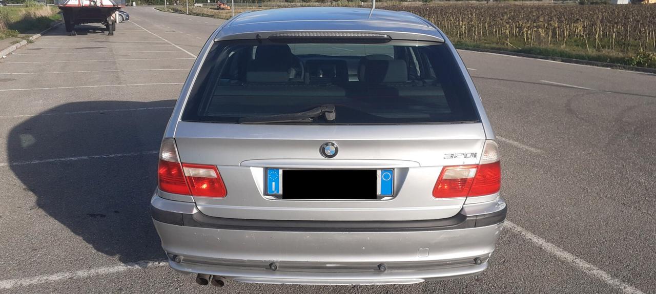 Bmw 320 320i (2.2) cat Touring Eletta