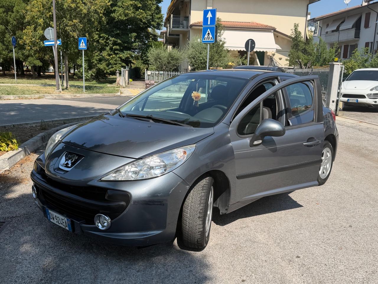 Peugeot 207 1.4 8V 75CV 5p. Energie Sport ECO GPL