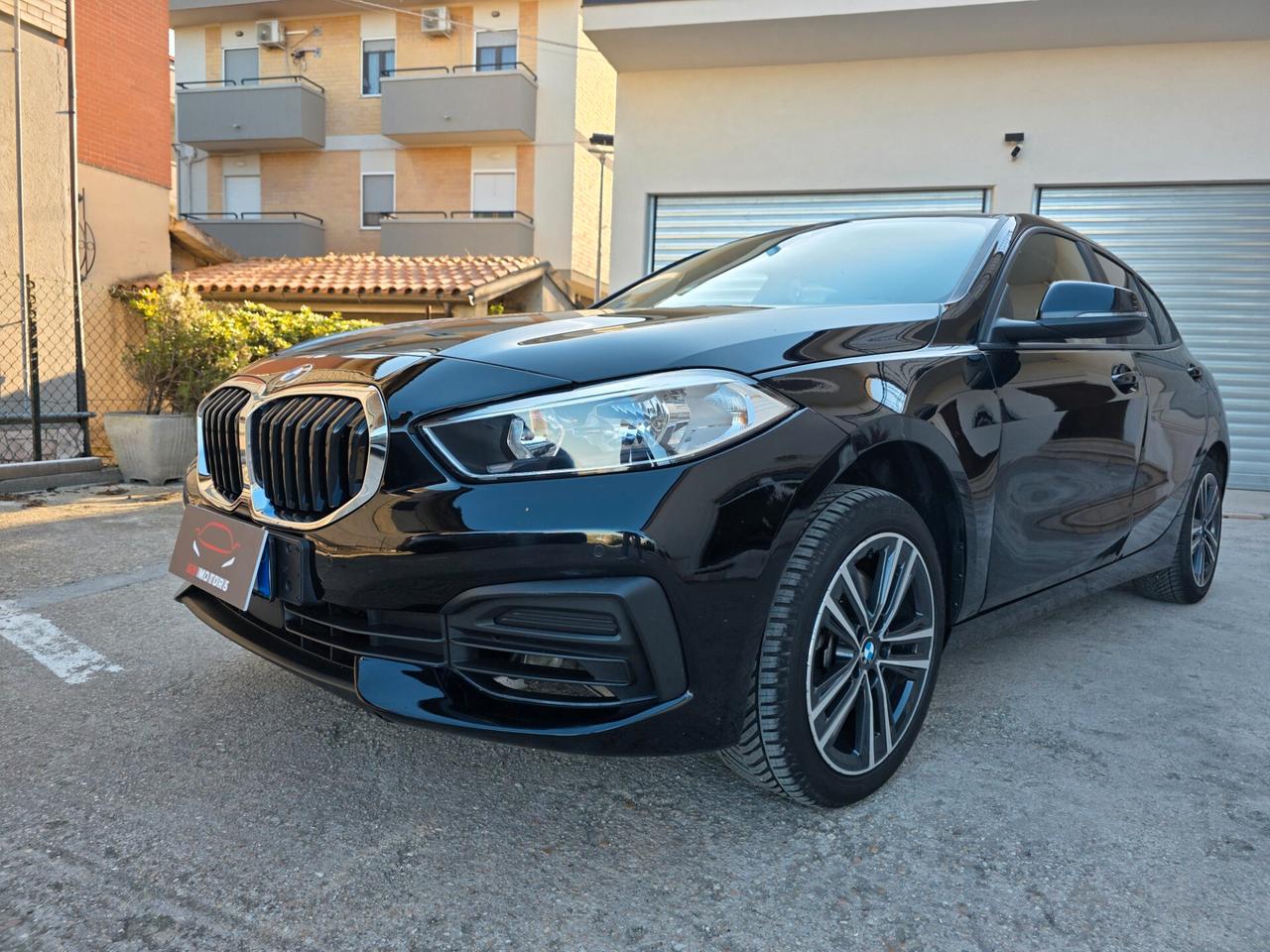 Bmw 118i OK Neopatentati 2020