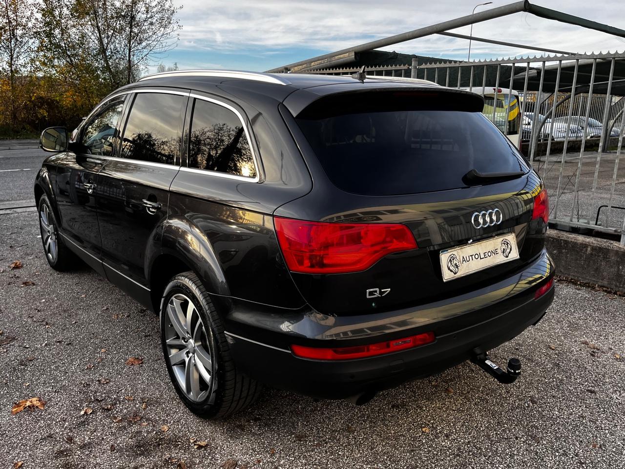 Audi Q7 3.0 V6 TDI GANCIO TRAINO quattro tiptronic