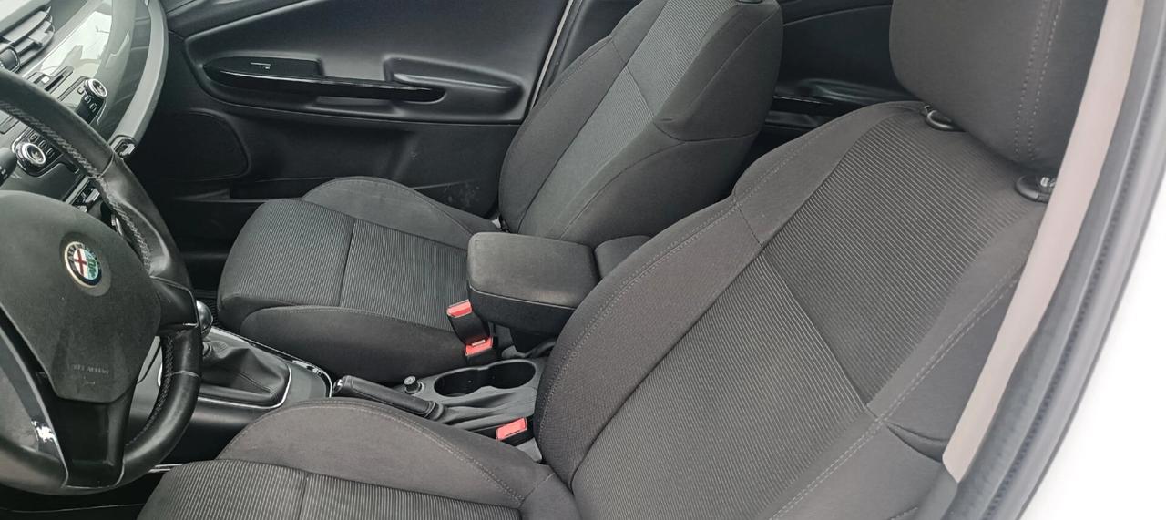 Alfa Romeo Giulietta 1.6 JTDm-2 105 CV Progression