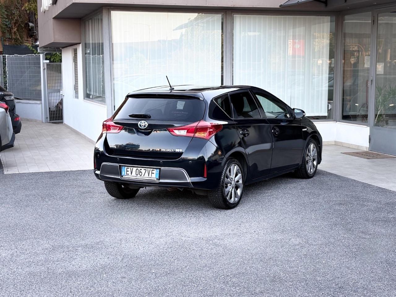 Toyota Auris 1.8 Hybrid 99CV E5 Neo - 2014
