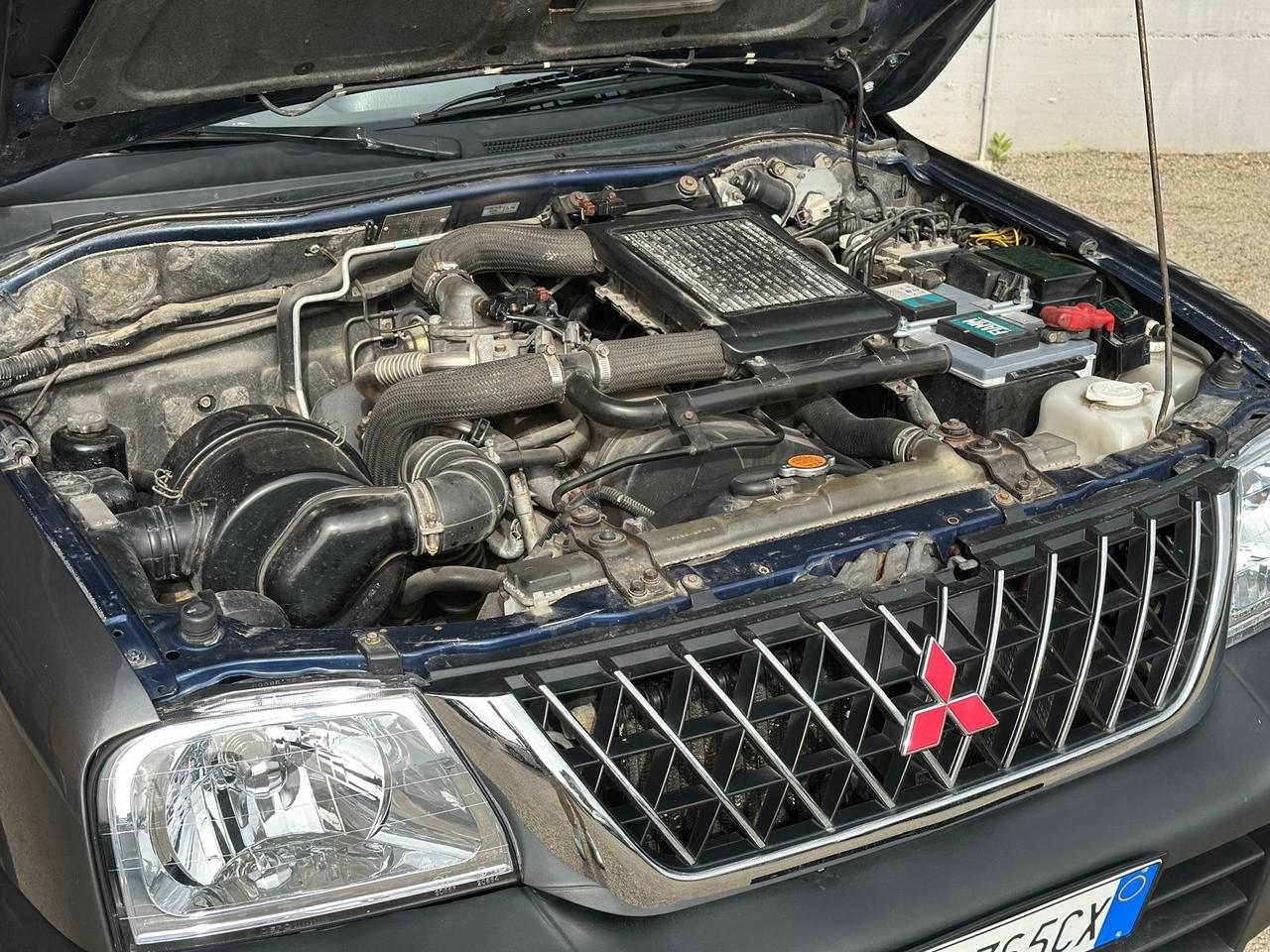 Mitsubishi L200 2.5 TDI 4WD Club Cab Pick-up GLS