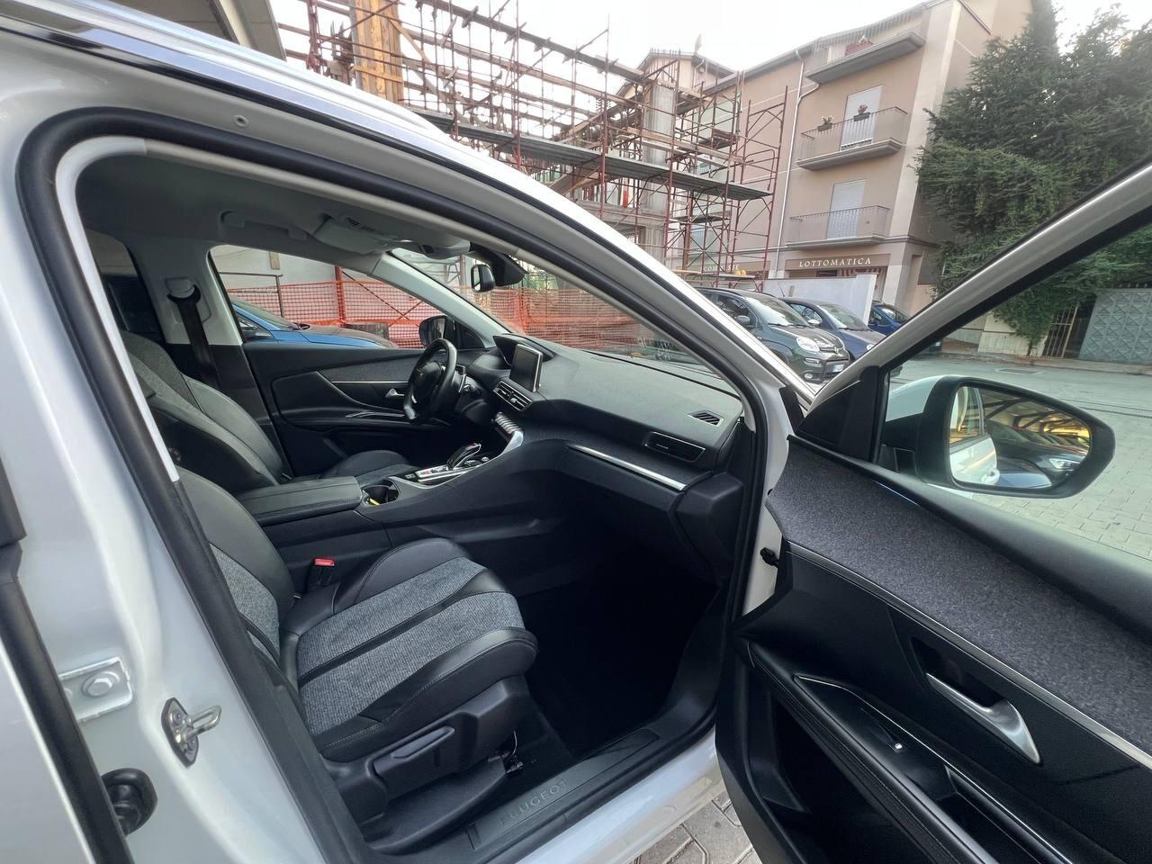 PEUGEOT 3008 BlueHDI 120 SeS EAT6 GT LINE