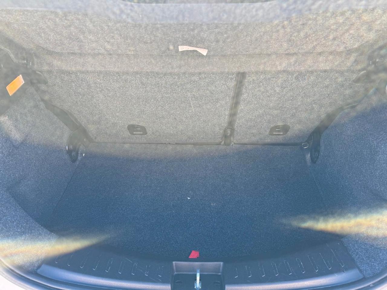 Lancia Ypsilon 1.0 FireFly 5 porte S&S Hybrid Ecochic Silver