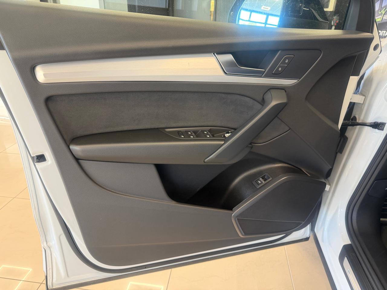 Audi Q5 40 2.0 tdi mhev 12V Identity Black quattro s-tronic