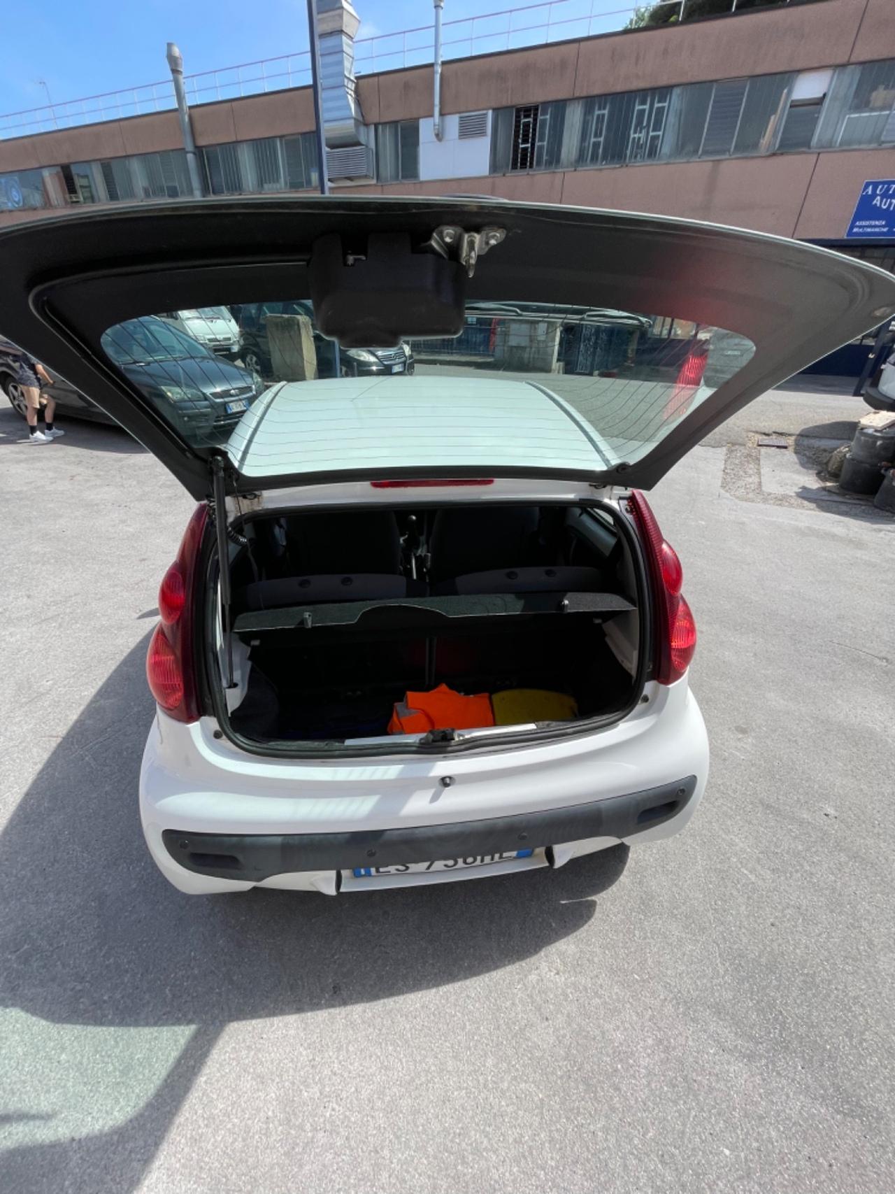 Peugeot 107 1.0 68CV 5p. Active 2Tronic