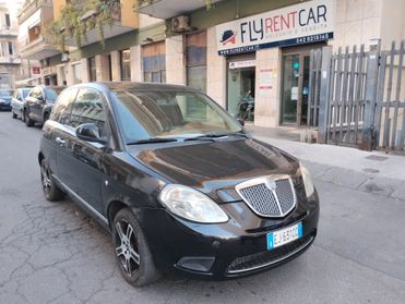 Lancia Ypsilon 1.3 MJT 75 CV Diva