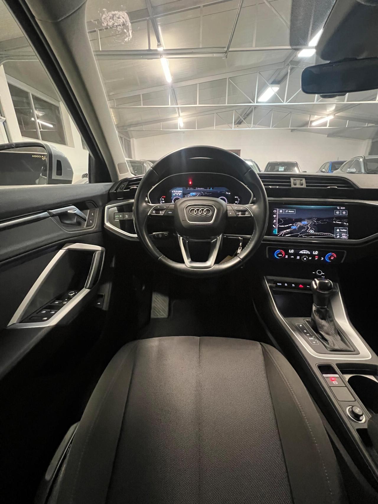 Audi Q3 35 TDI S tronic Business Advanced