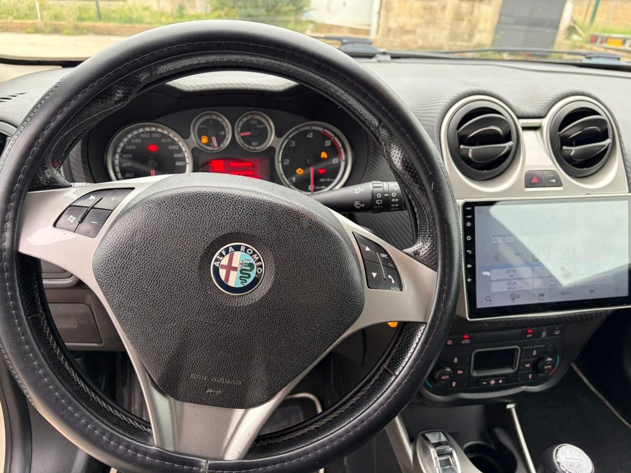 Alfa Romeo MiTo 1.6 JTDm 16V Distinctive Sport Pack