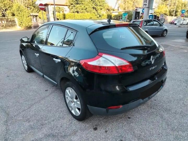 Renault Megane Mégane 1.5 dCi 110CV Attractive
