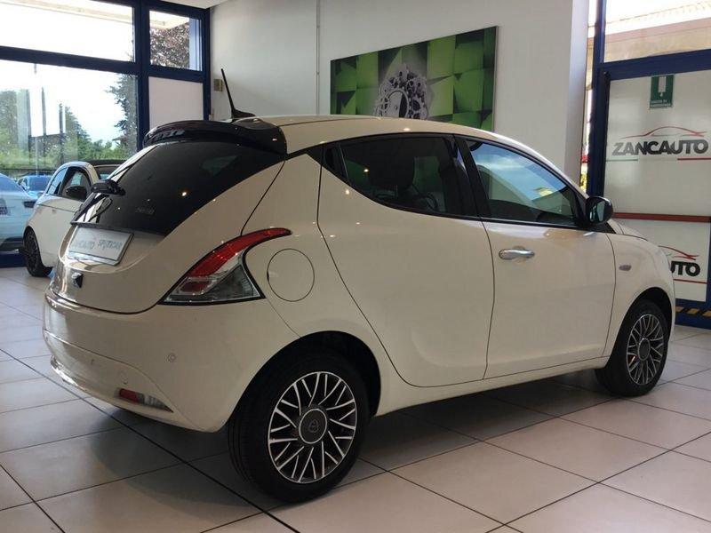 Lancia Ypsilon 1.0 FireFly 70cv Hybrid Gold Plus MY23