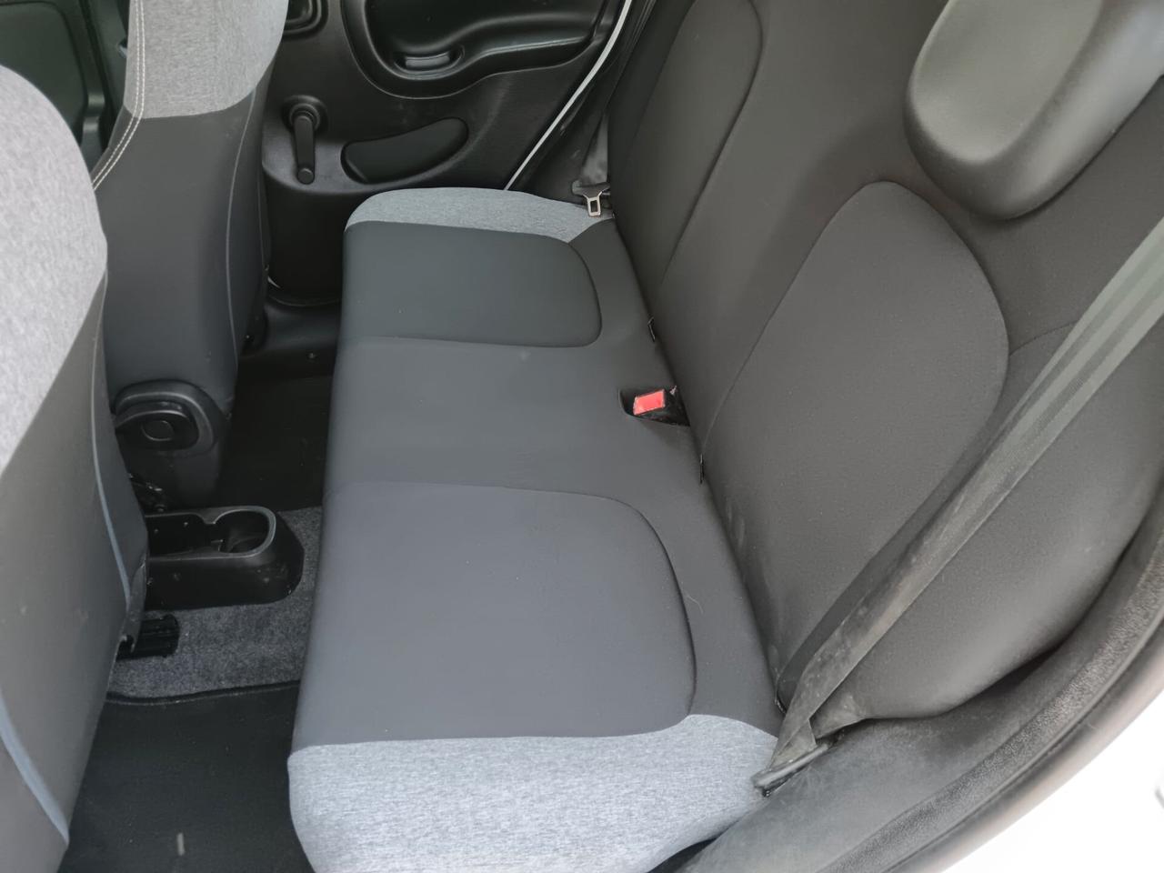 Fiat Panda 1.0 GSE S&S Hybrid Street Van 4 posti