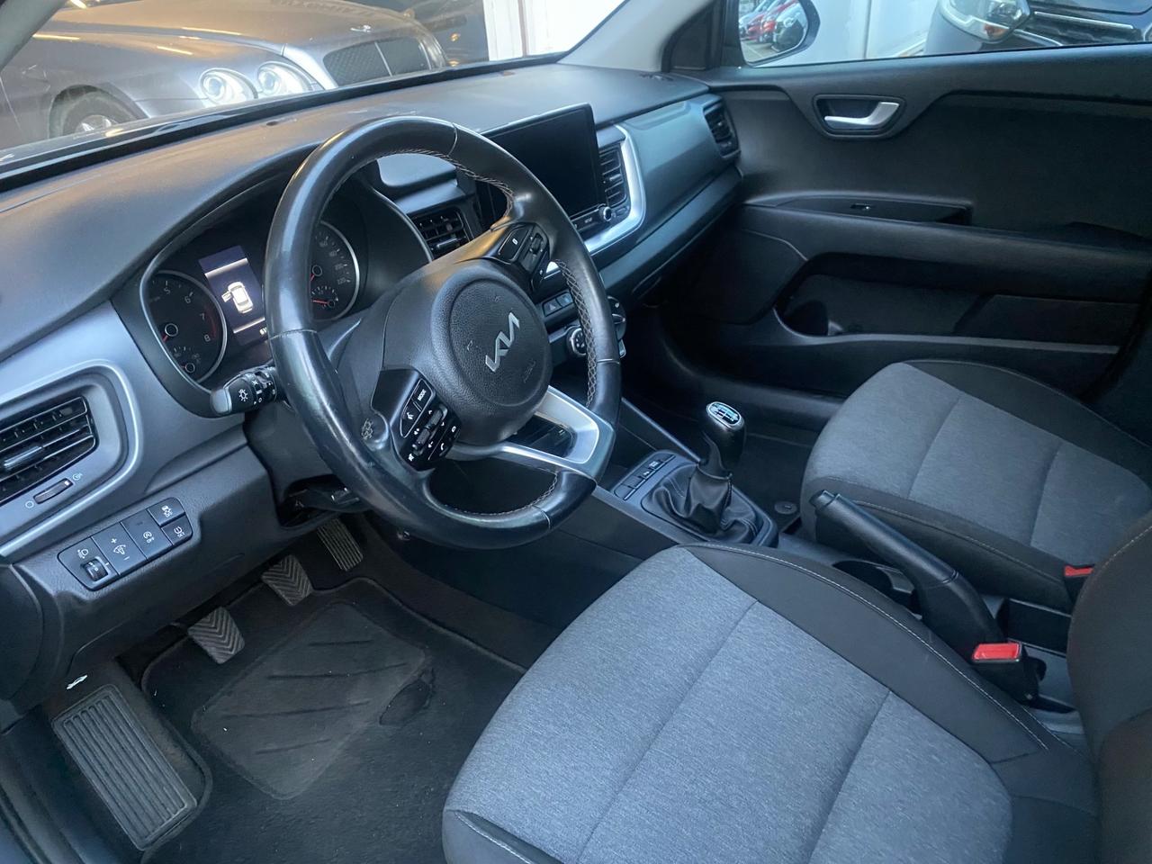 Kia Stonic 1.0 T-GDi 100 CV MHEV MT Black Edition