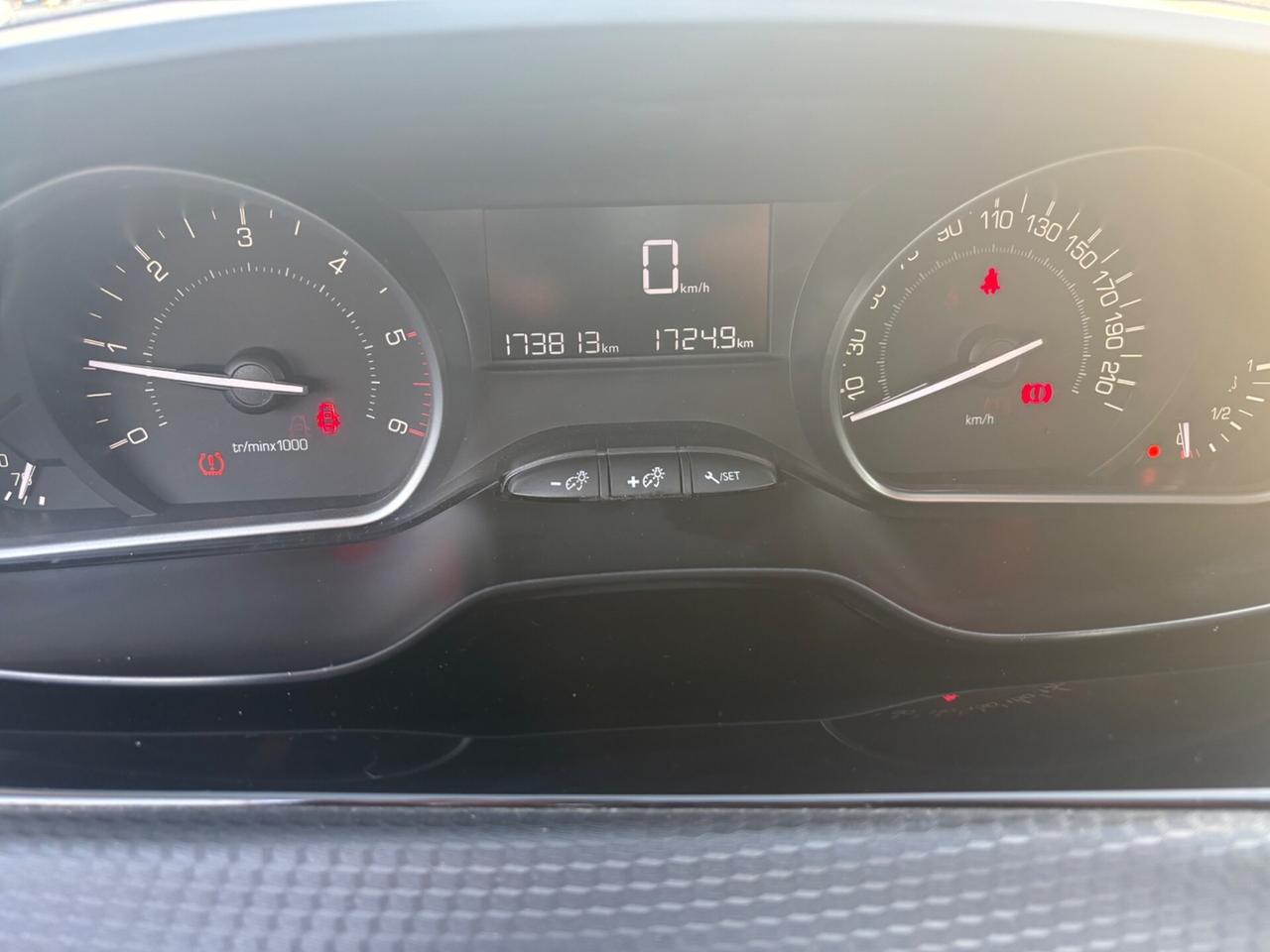 Peugeot 2008 BlueHDi 75 Active