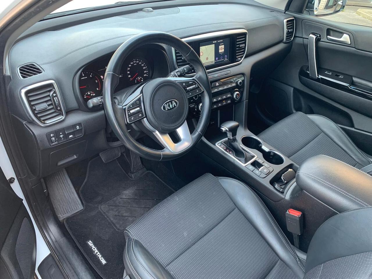 Kia Sportage 1.6 CRDI Mild Hybrid TETTO Unicop.