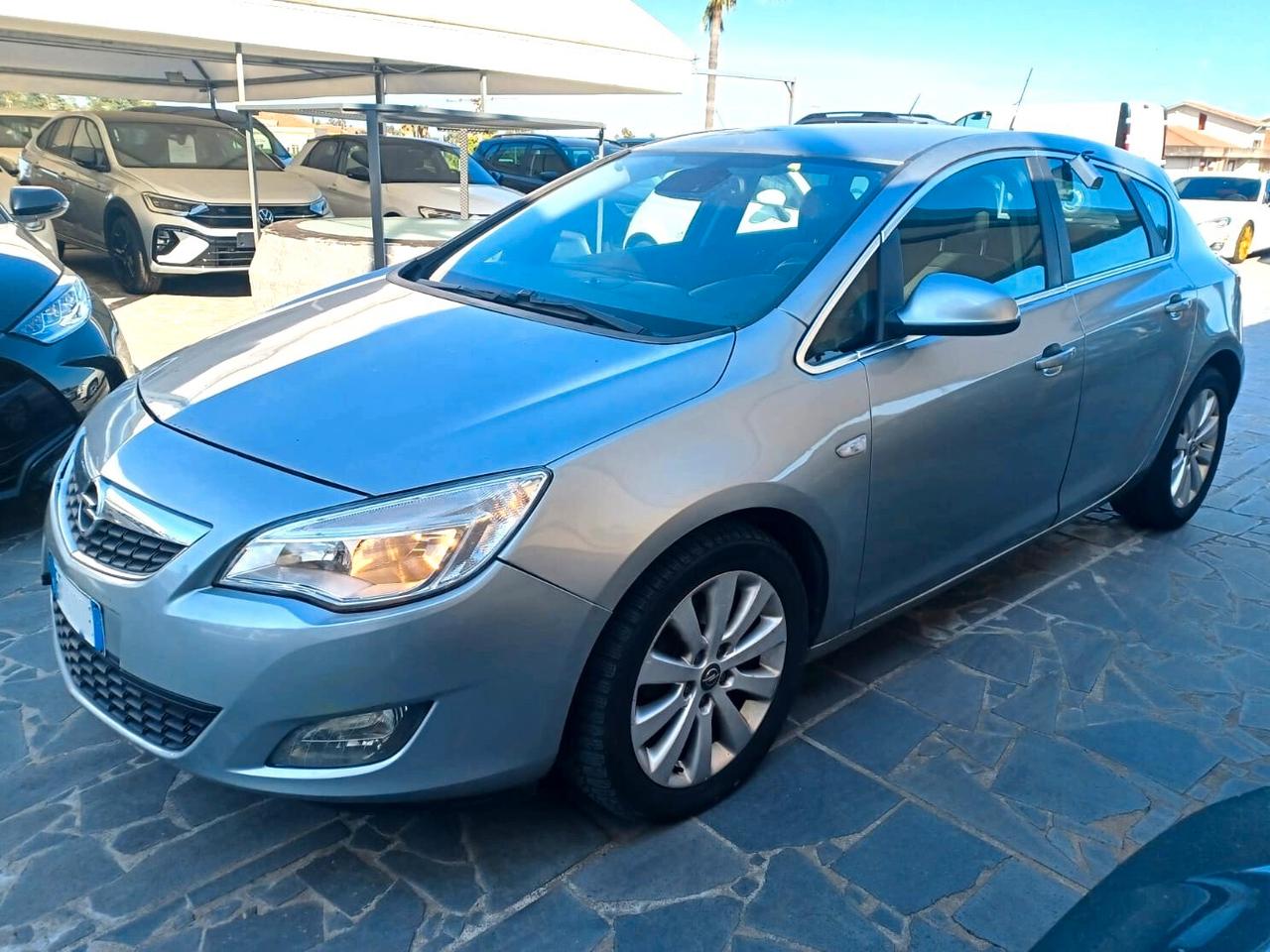 Opel Astra 1.7 CDTI 125CV 5 porte Cosmo