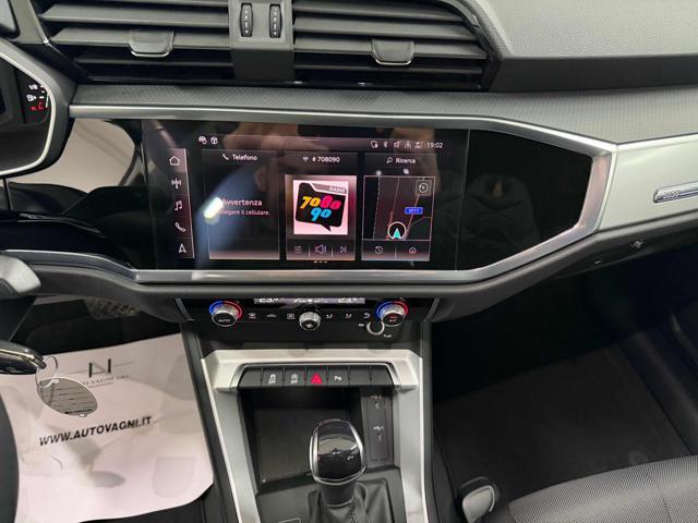 AUDI Q3 35 TDI S tronic Business NAVI