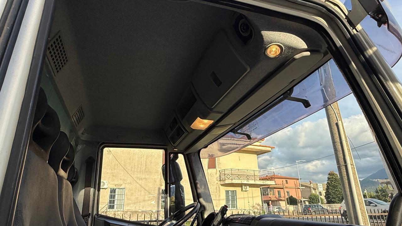 Iveco EUROCARGO SCARRABILE NUOVO MARCA TAM