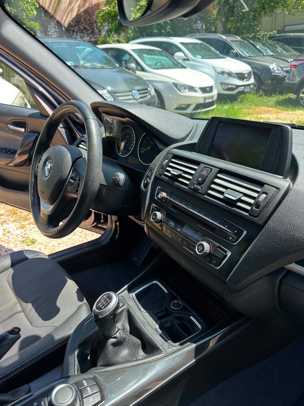 Bmw 116d 5p. URBAN UNICOPR KMCERT