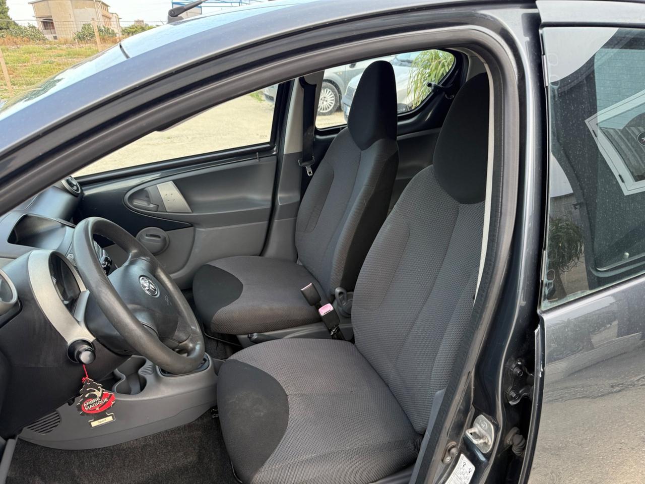 Toyota Aygo 1.0 12V VVT-i 5 porte