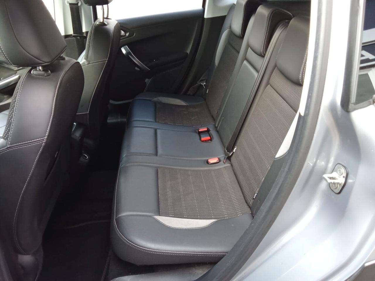 Peugeot 2008 BlueHDi 120 EAT6 S&S Allure