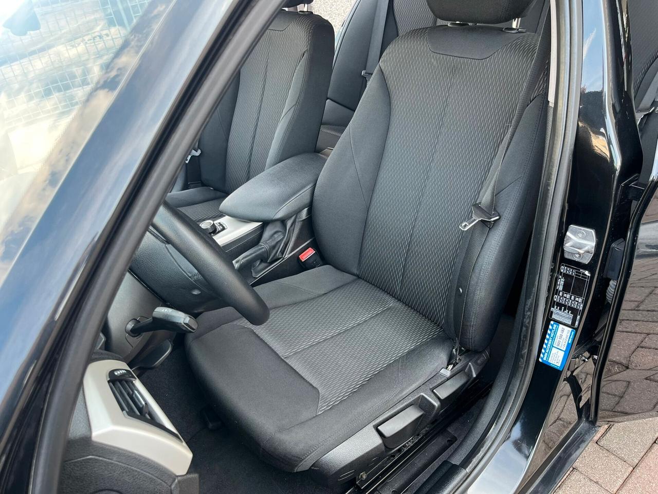 Bmw 118d 5p. Advantage 150CV automatica