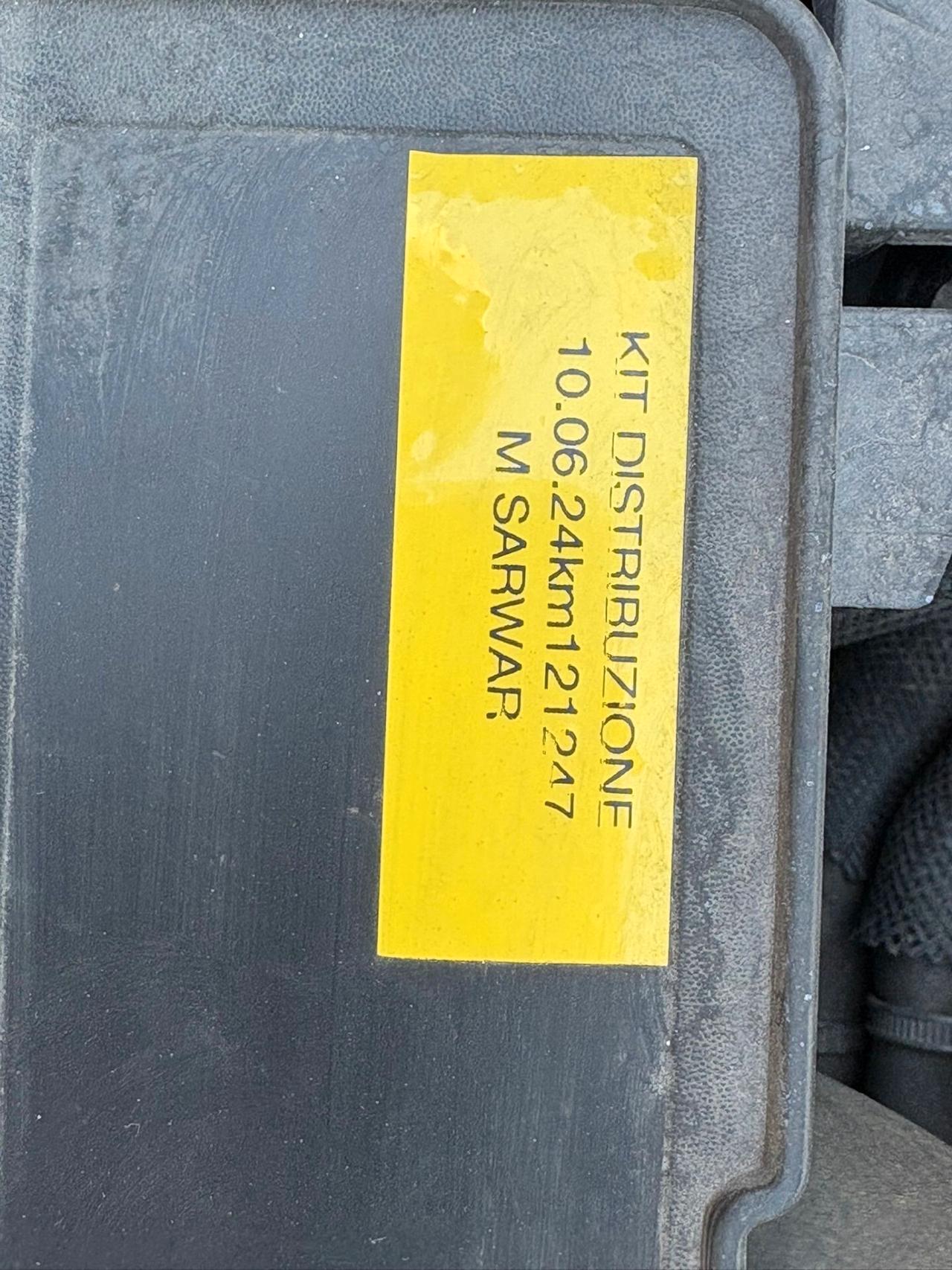 RENAULT CAPTUR 1.5 9OCV R-LINK TOP FULL NAVI RETROC DISTRIBUZ ESEGUITA