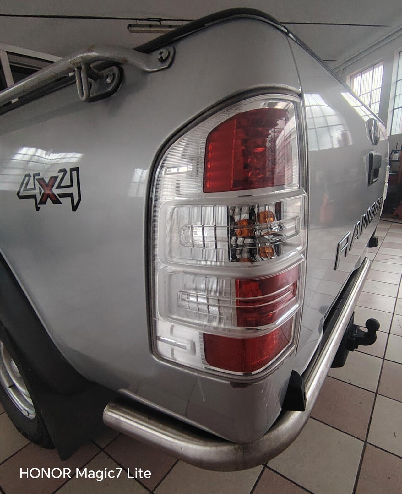 Ford Ranger 2.5 TDCi Double Cab XL 5p.ti