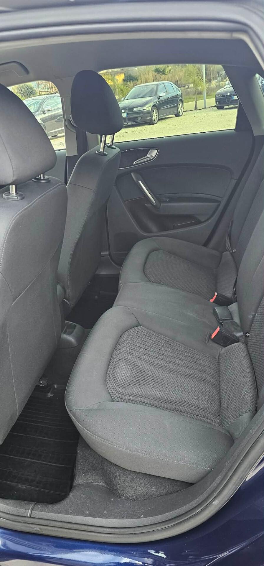 Audi A1 Sportback 1.4 TDI S tronic Admired